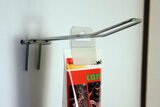 Euroslot versterkte Hang tab - PET  380µ - formaat 47,5x49mm - foam tape hoogte 18mm_